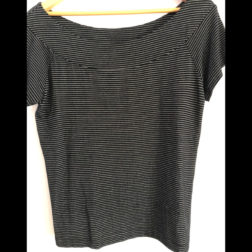 Women’s Banana Republic pencil stripe large top